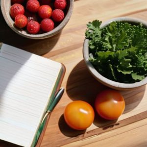 Read more about the article How to Create a Grocery Budget That Actually Sticks